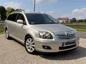 Toyota Avensis II 1.8 VVT-i Luna 2007