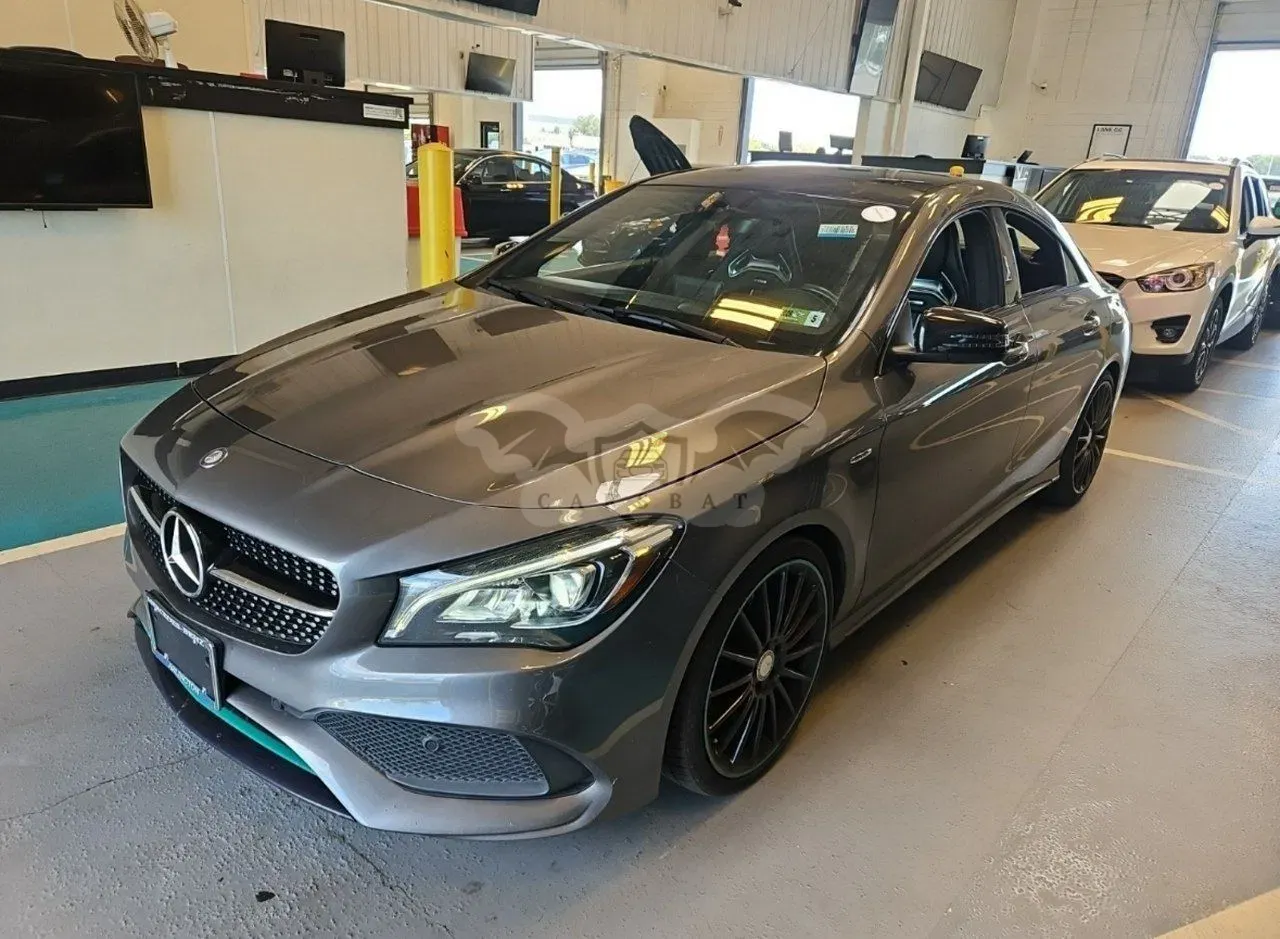 Mercedes-Benz CLA I 250 4Matic 7G-DCT AMG Line 2017