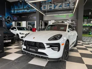 Porsche Macan I 2021