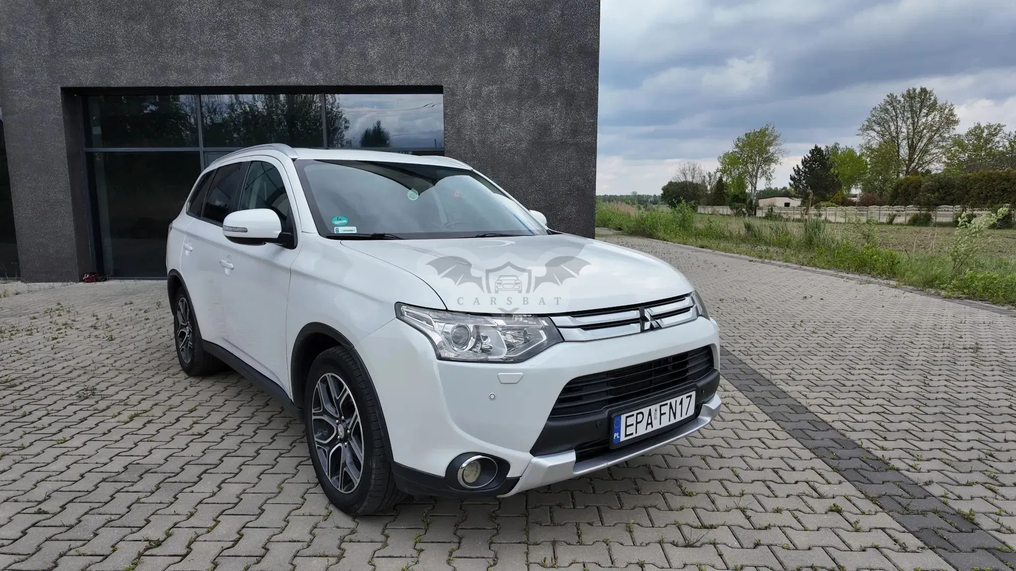 Mitsubishi Outlander III 2.2 DID Instyle Navi 4WD 2014