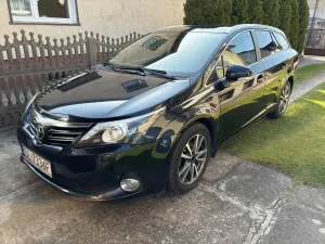 Toyota Avensis III 2.0 D-4D Premium 2013