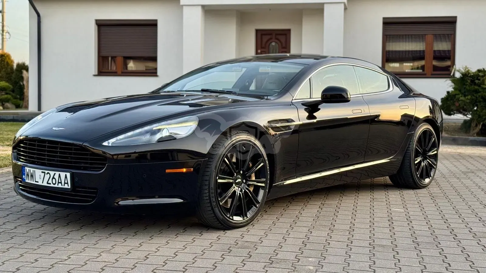 Aston Martin Rapide Standard 2012
