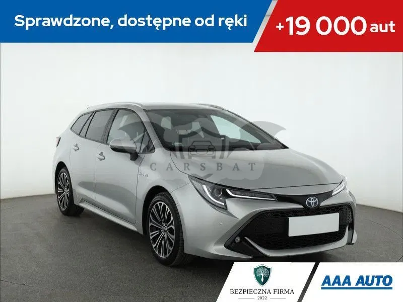 Toyota Corolla Seria E16 2019