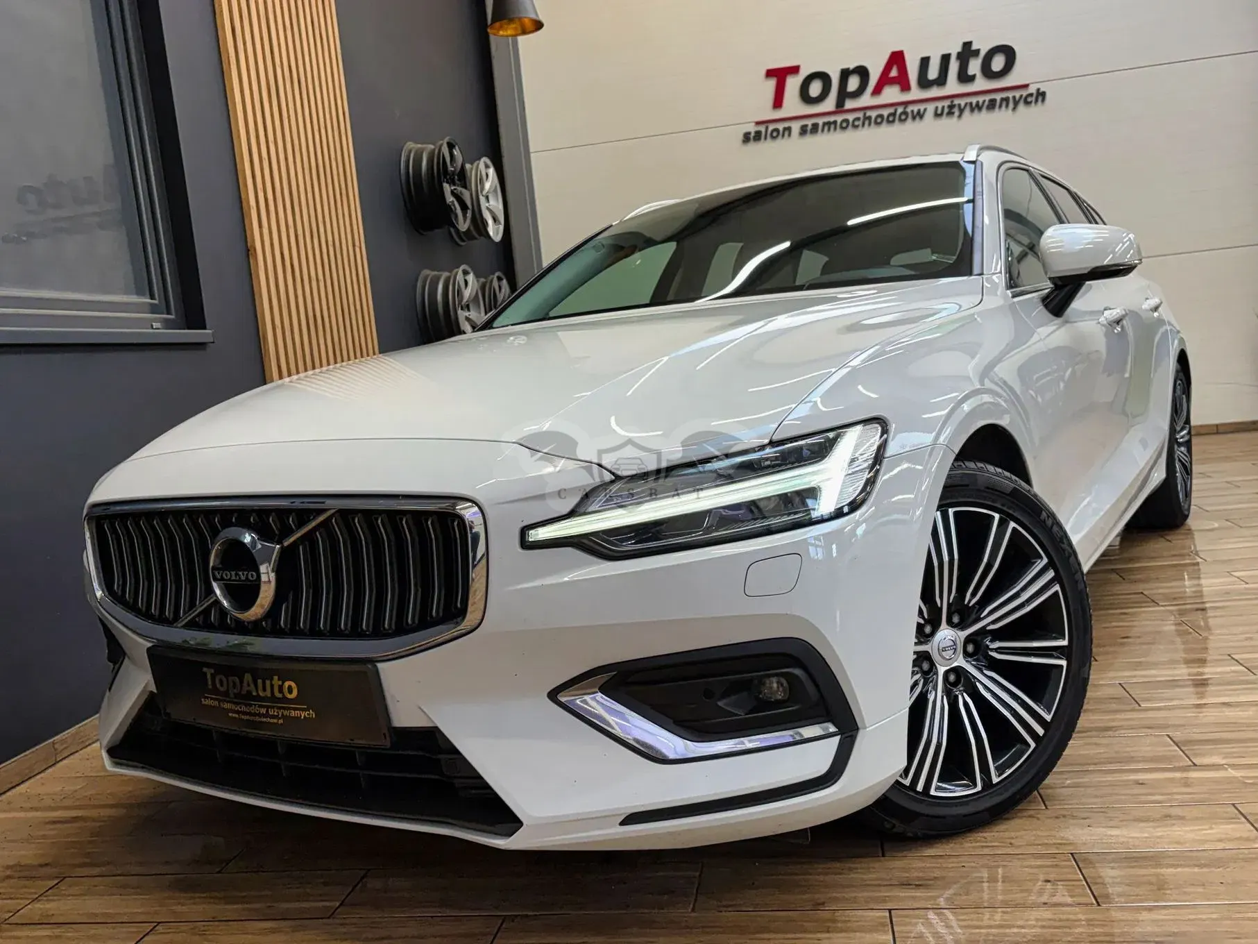 Volvo V60 II D4 Inscription 2018
