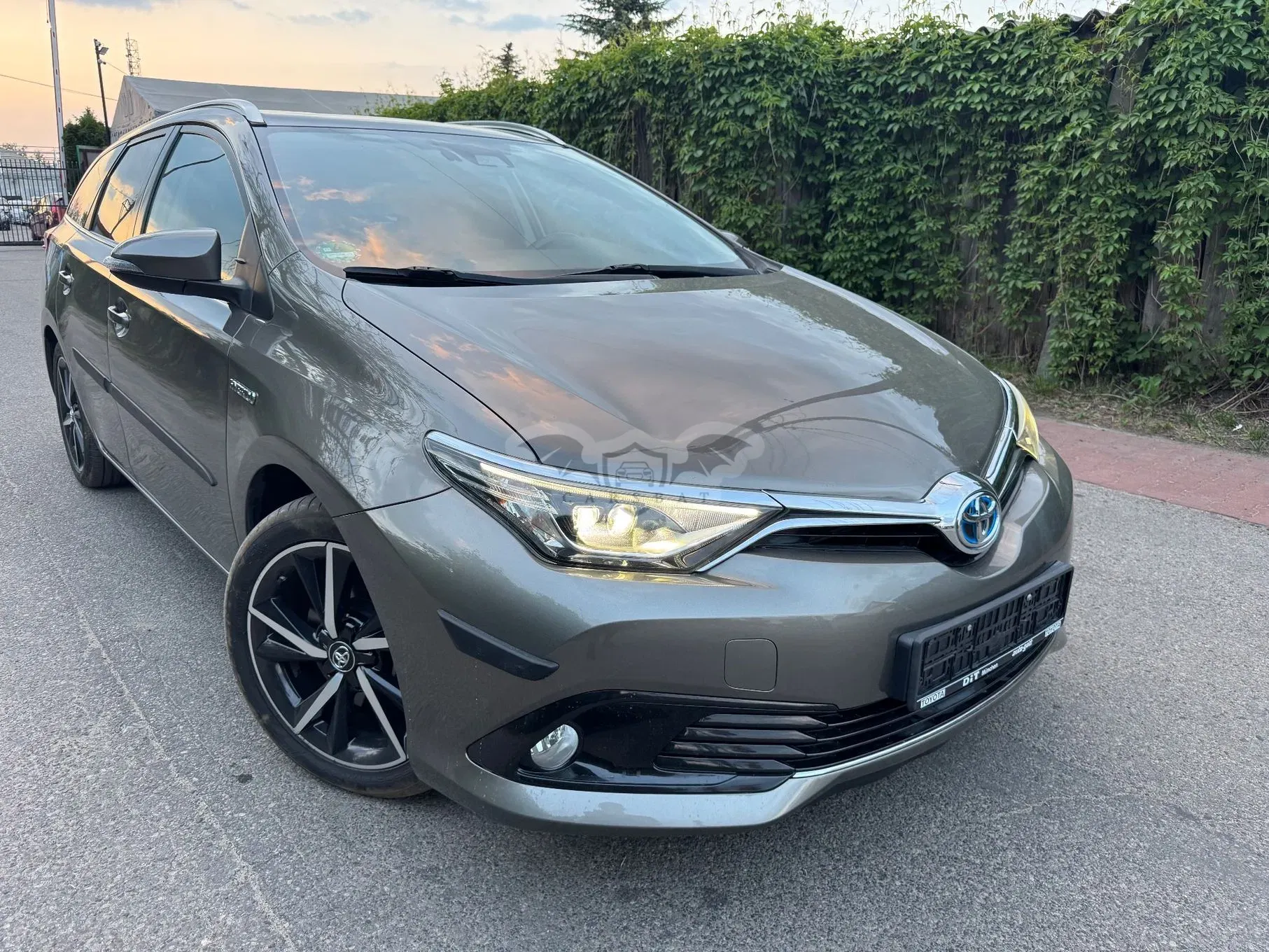 Toyota Auris II 2016