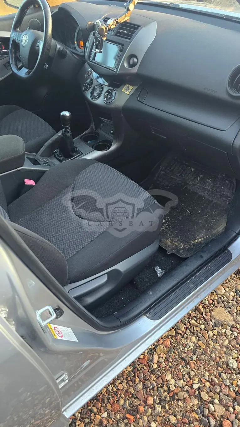 Toyota Rav4 III 2.2 D-4D 4x4 2011