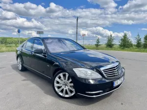 Mercedes-Benz S W221 350 (BlueTEC) d 4-Matic 7G-TRONIC 2012