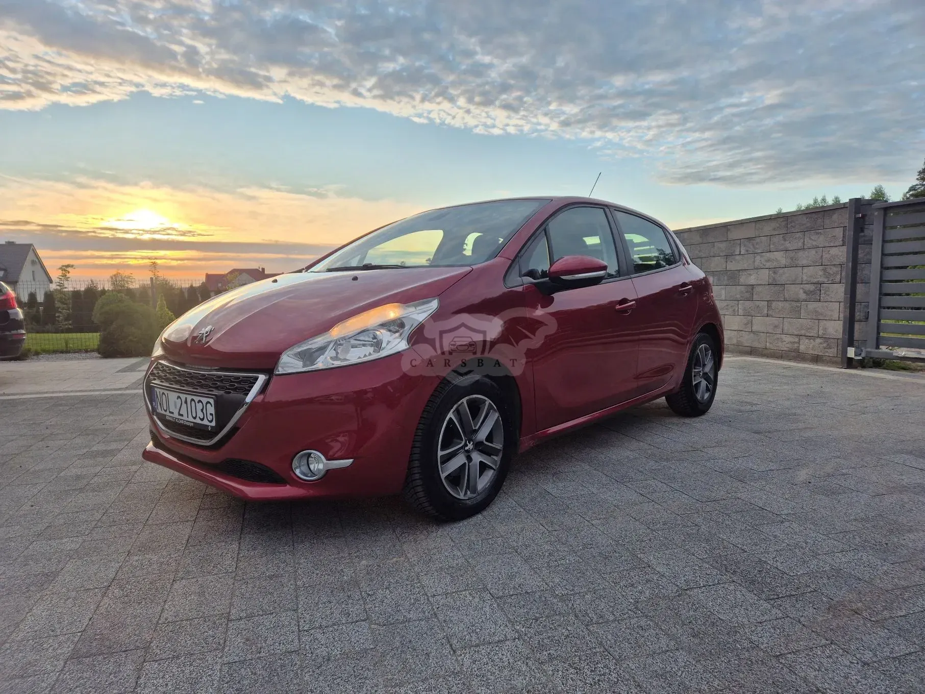 Peugeot 208 I PureTech 82 Allure 2012
