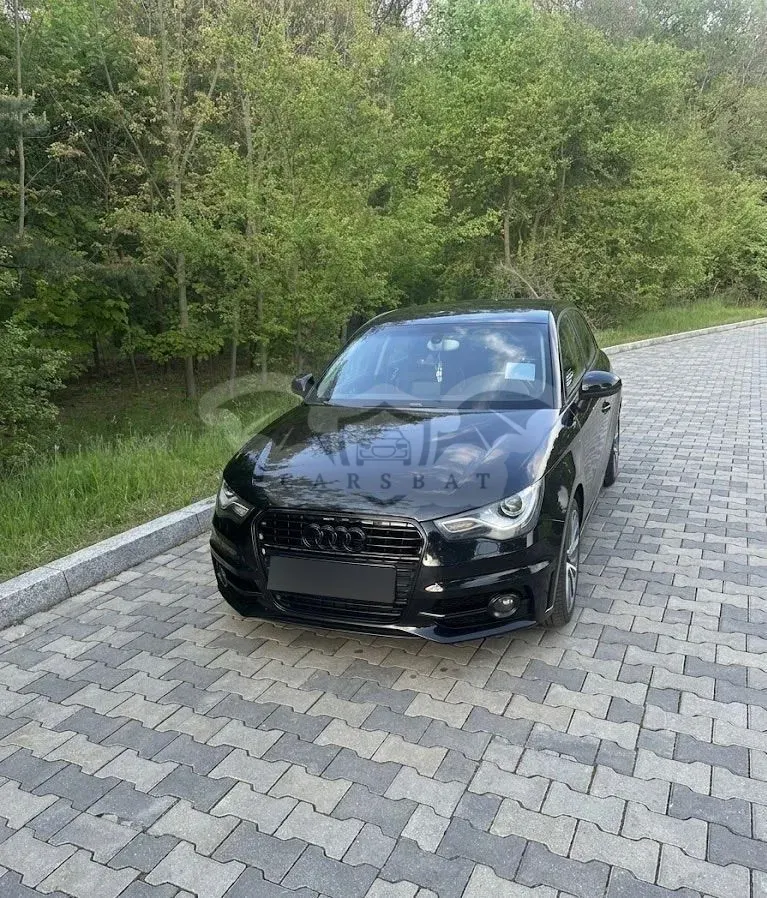 Audi A1 8X 1.6 TDI Attraction 2014