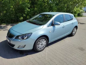 Opel Astra J 1.6 Turbo Automatik 2010