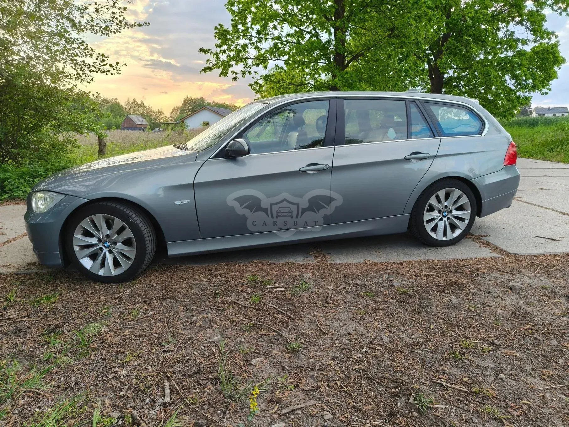 BMW 3 Series E90/E91/E92/E93 330xi 2006