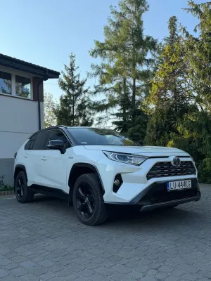 Toyota Rav4 V 2.5 Hybrid Selection 4x2 2020