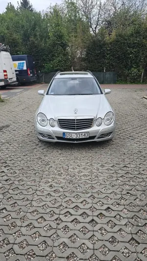 Mercedes-Benz E W211 2008