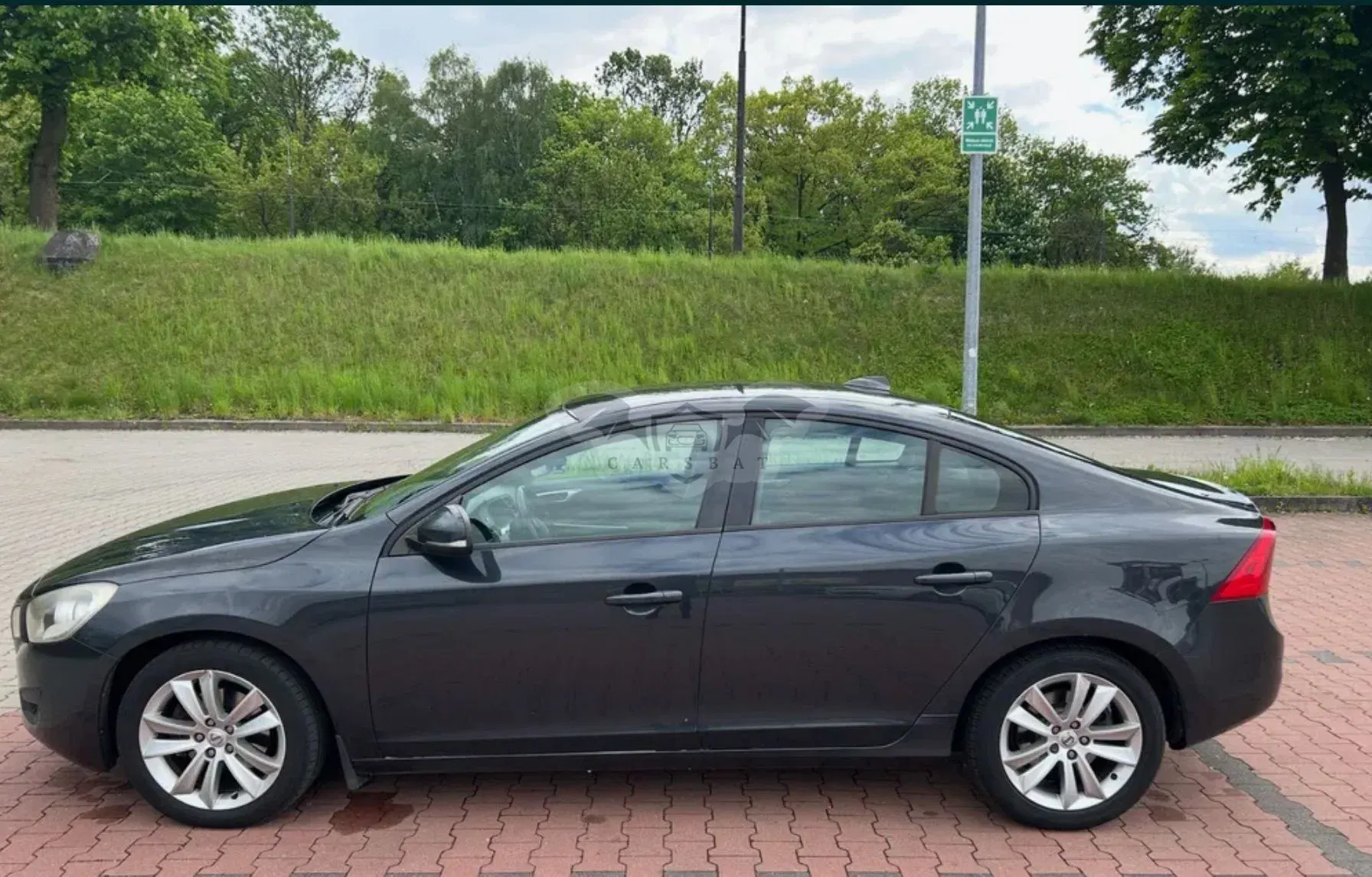 Volvo S60 II D3 2011