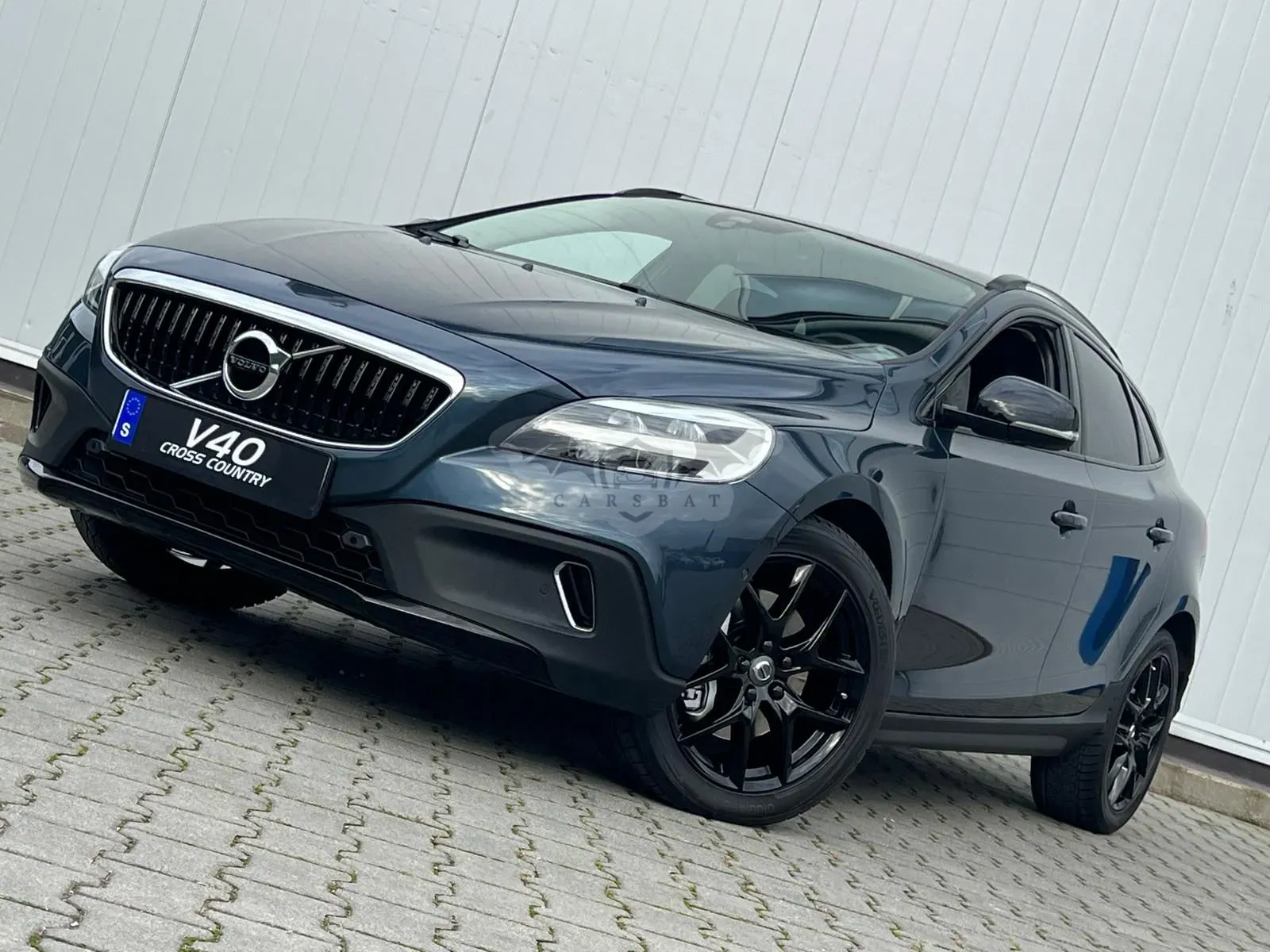 Volvo V40 2019