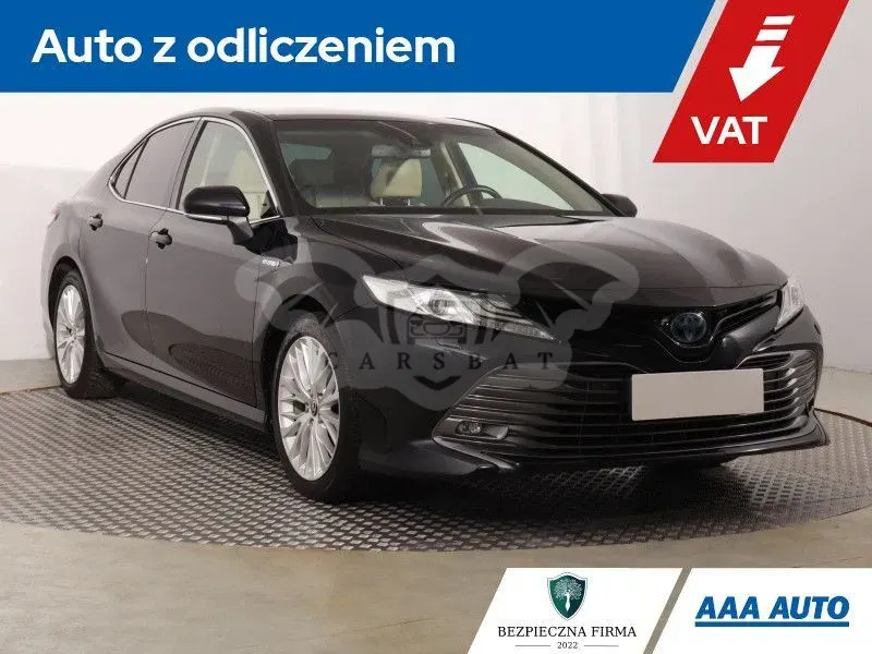 Toyota Camry 2019