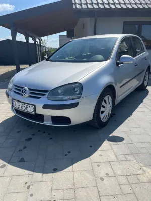 Volkswagen Golf V 1.6 Comfortline 2004