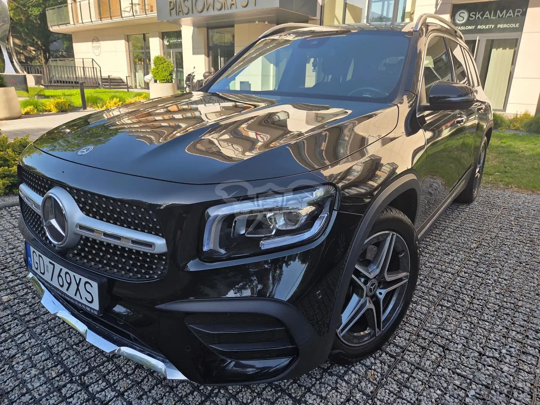 Mercedes-Benz GLB 250 4-Matic AMG Line 8G-DCT 2021