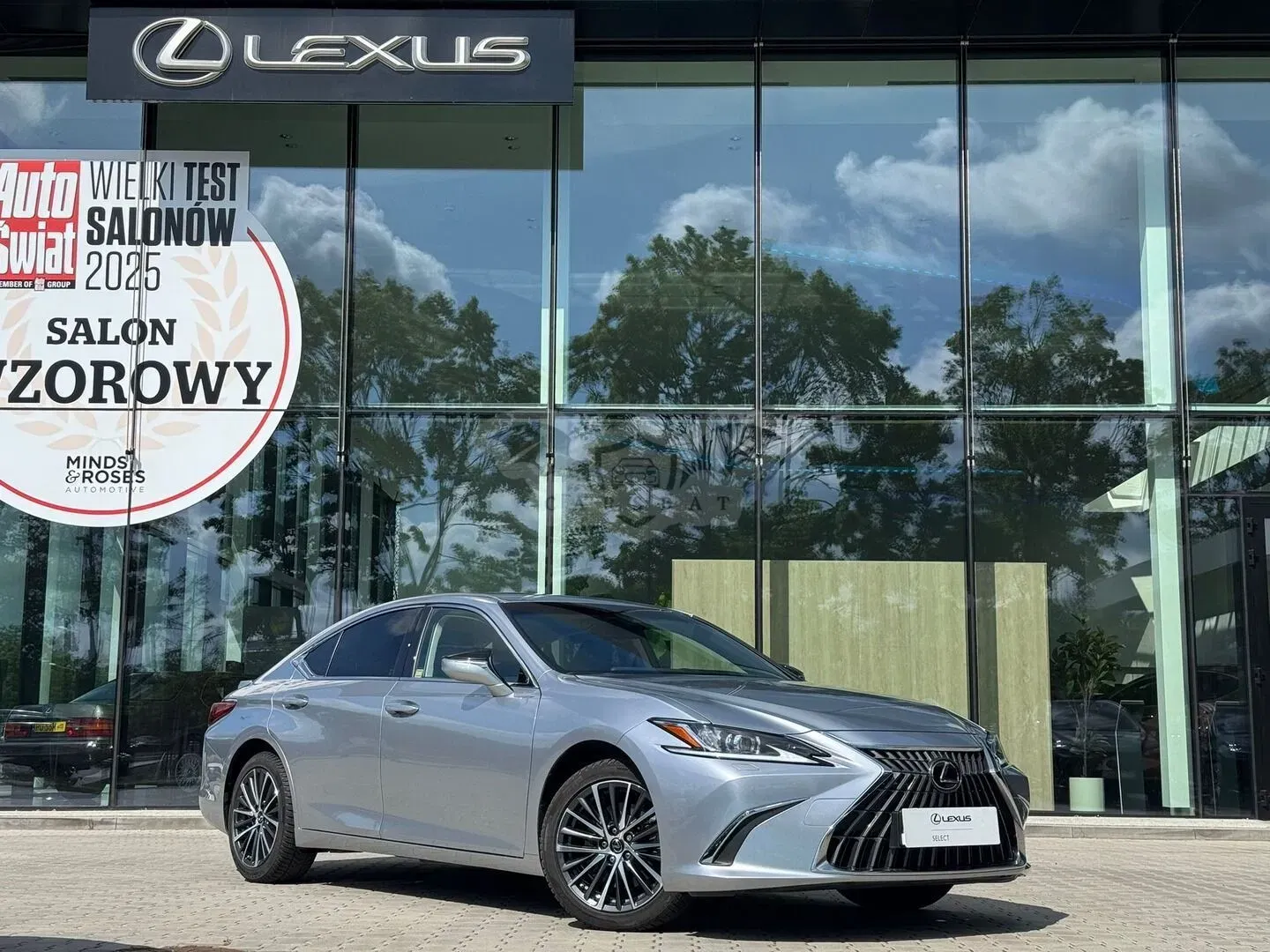 Lexus ES 2023