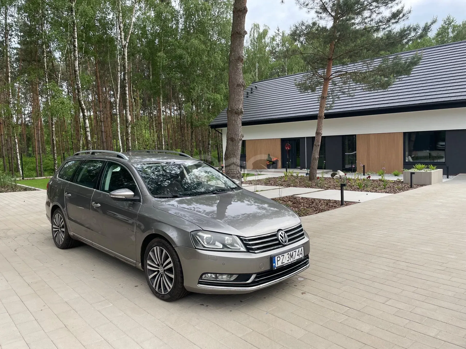 Volkswagen Passat B7 2.0 TDI Highline DSG 2012