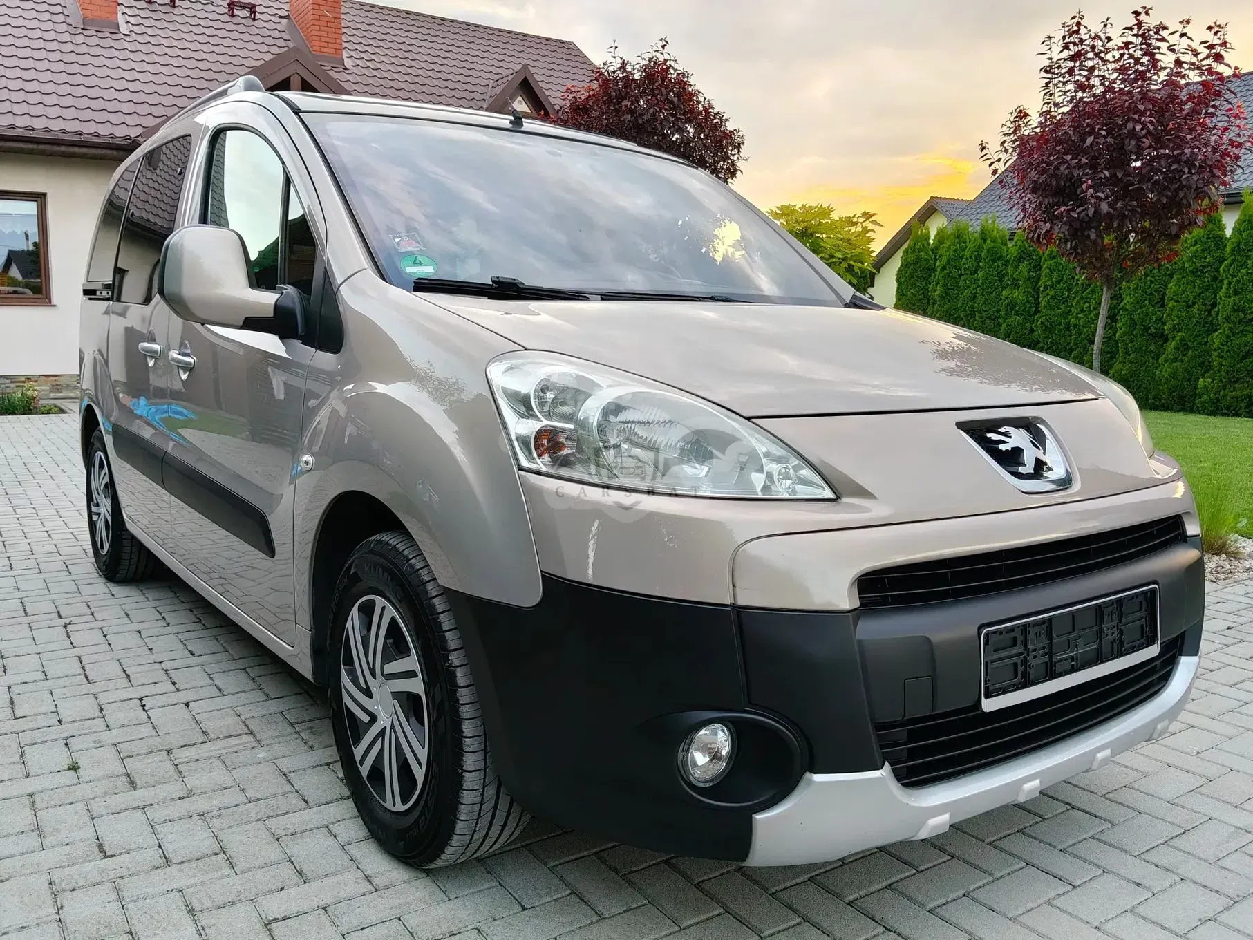 Peugeot Partner II 110 Tendance mit Familien-Paket 2009