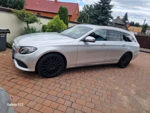 Mercedes-Benz E W213 (2016-2023) 220 d 4-Matic 9G-TRONIC 2017