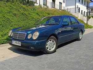 Mercedes-Benz E W210 1998