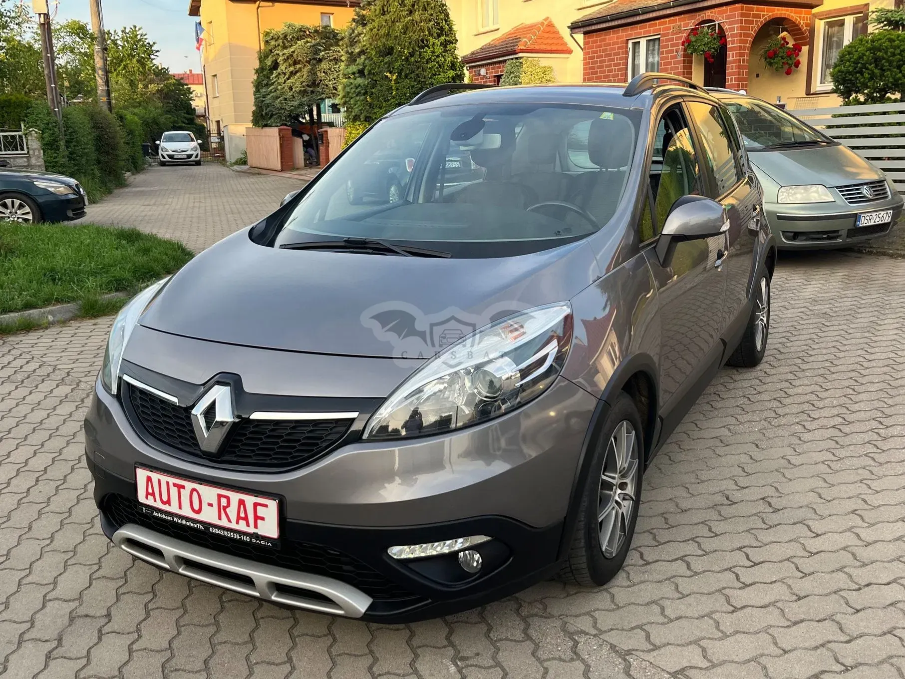 Renault Scenic III dCi 110 Xmod Paris 2013