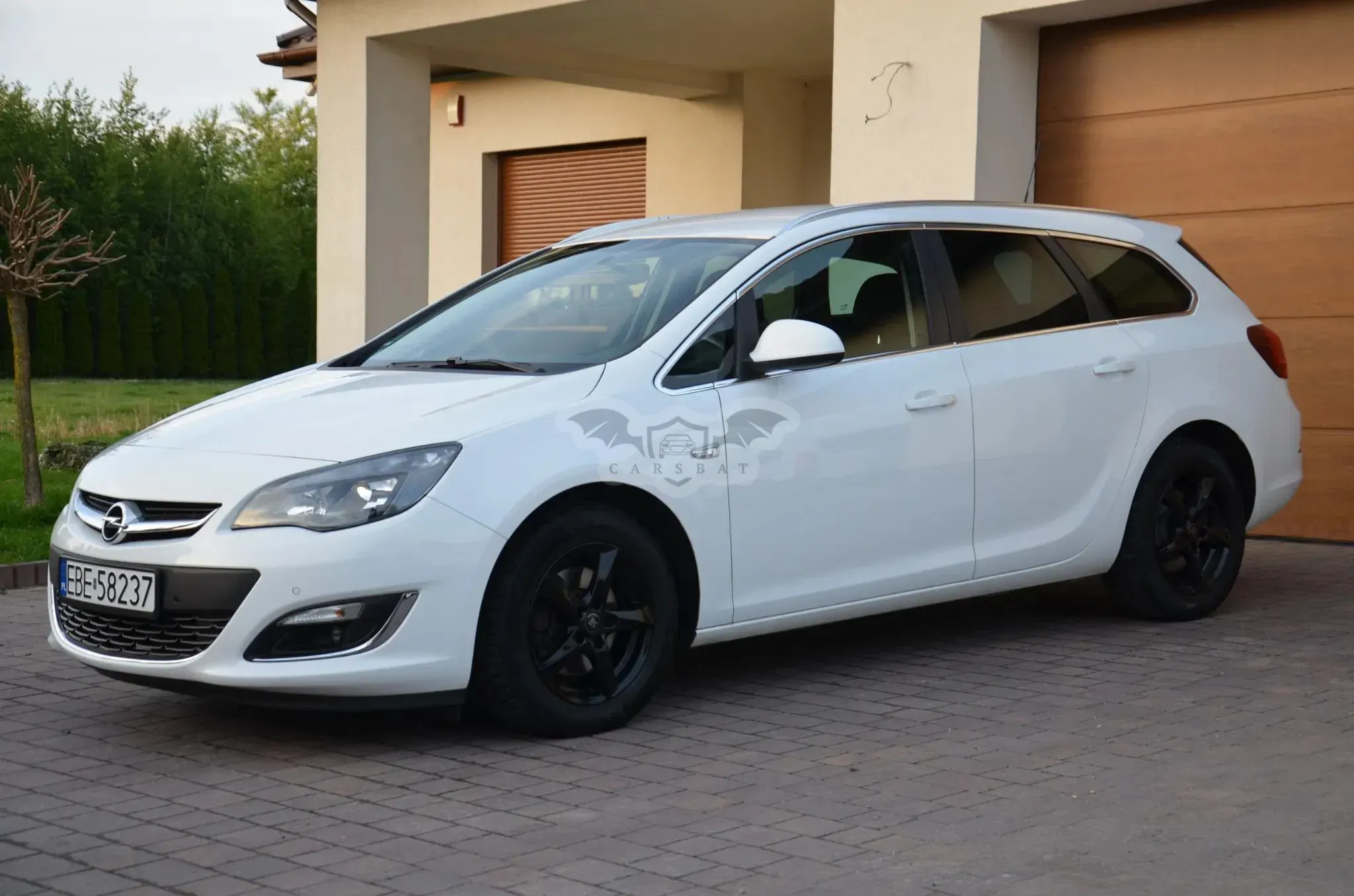 Opel Astra J 2.0 CDTI DPF ecoFLEX SportsTourer Start/Stop Active 2012