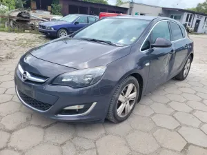 Opel Astra J 1.7 CDTI DPF ecoFLEX Start/Stop Exklusiv 2014