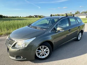 Toyota Avensis III 1.8 Sol plus 2009