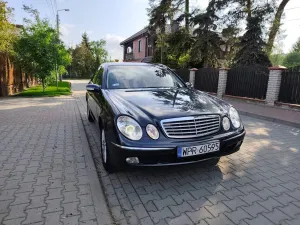 Mercedes-Benz E W211 2004