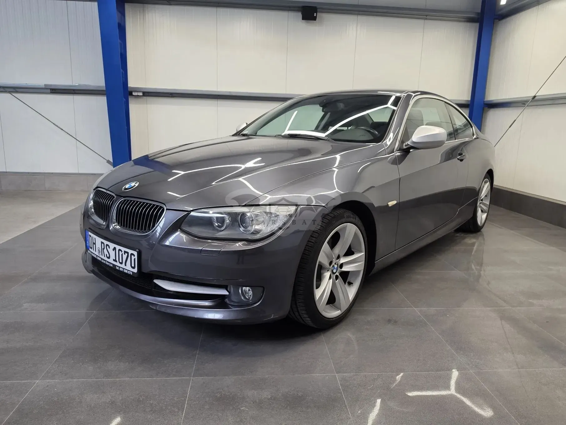 BMW 3 Series E90/E91/E92/E93 320d Edition Exclusive 2011