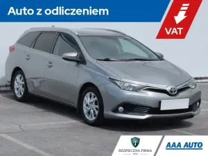 Toyota Auris II (2012-) 2016