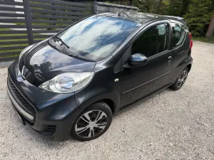 Peugeot 107 1.0 Trendy 2010