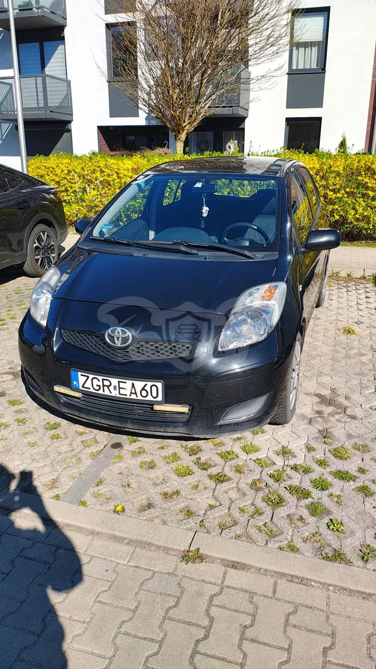 Toyota Yaris II 1.0 Entry EU5 2009