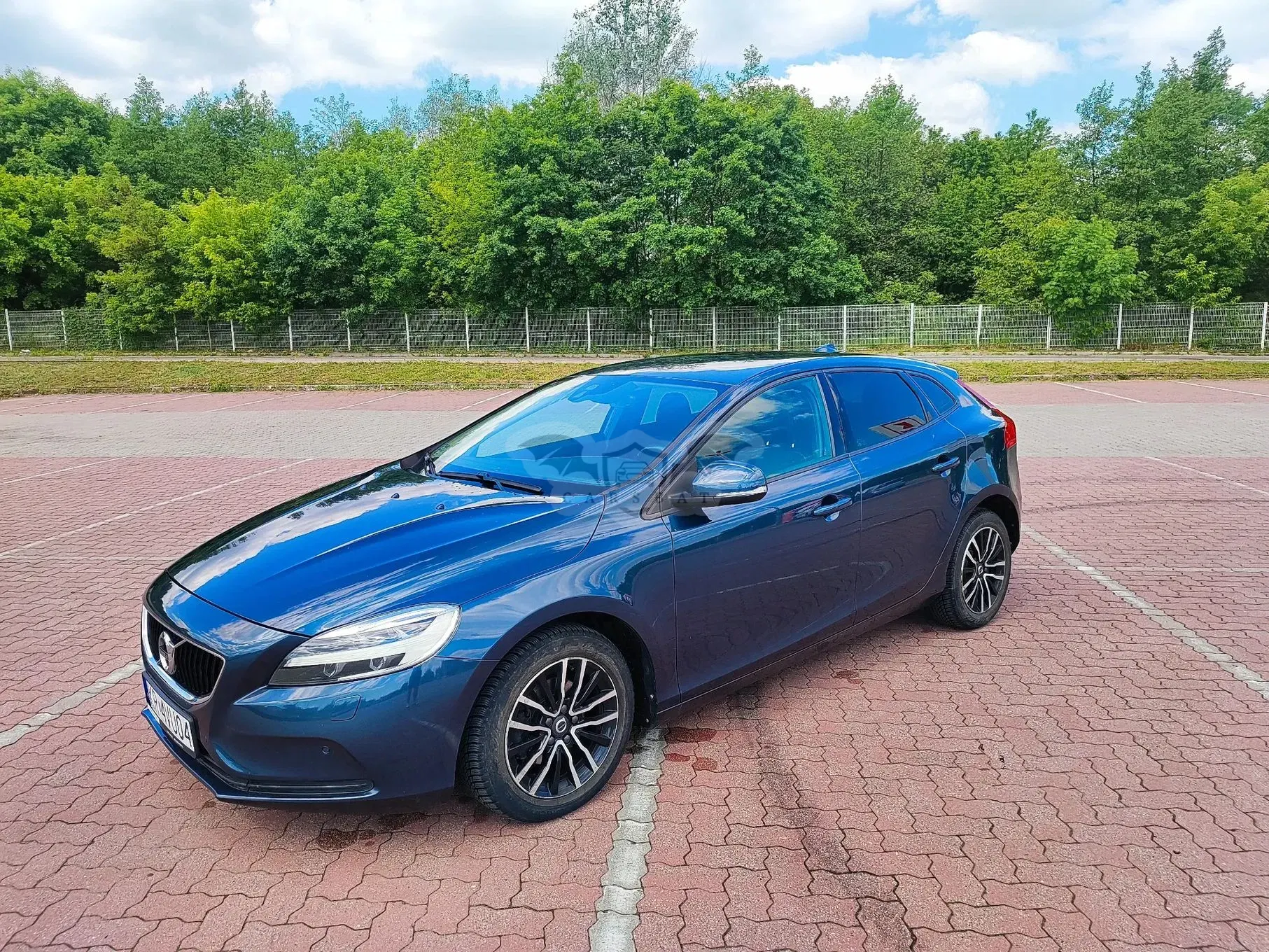 Volvo V40 II D2 Momentum 2016
