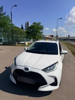 Toyota Yaris IV 1.5 Premium CVT 2021