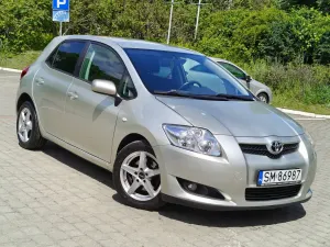 Toyota Auris I 2.0 D-4D Luna 2008