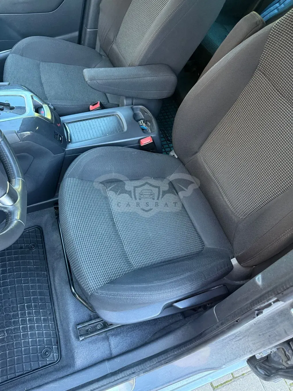 Peugeot 5008 I 2.0 HDi Allure 2011