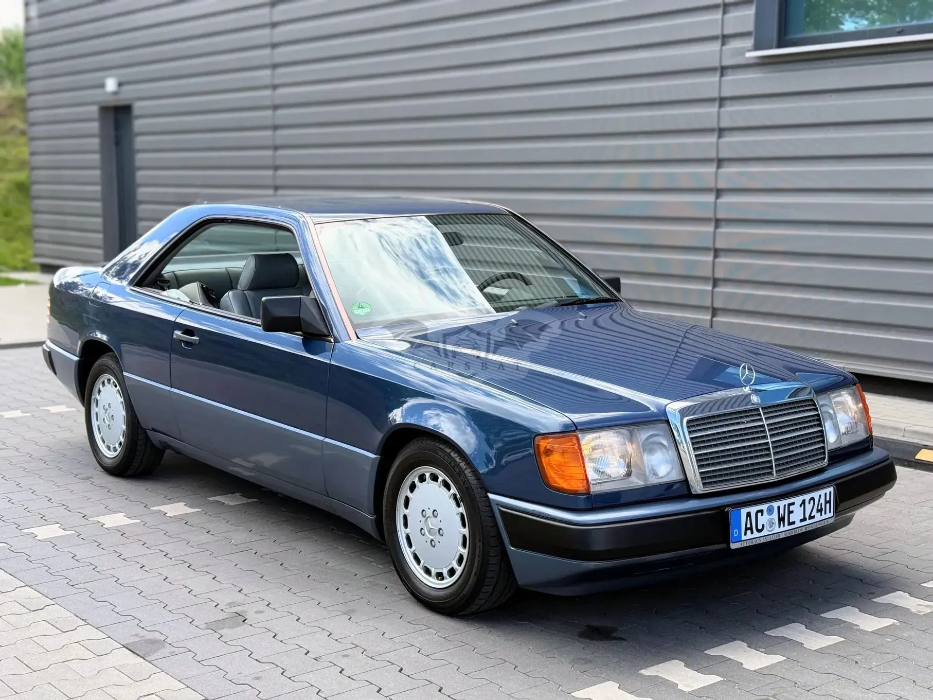 Mercedes-Benz E 1989