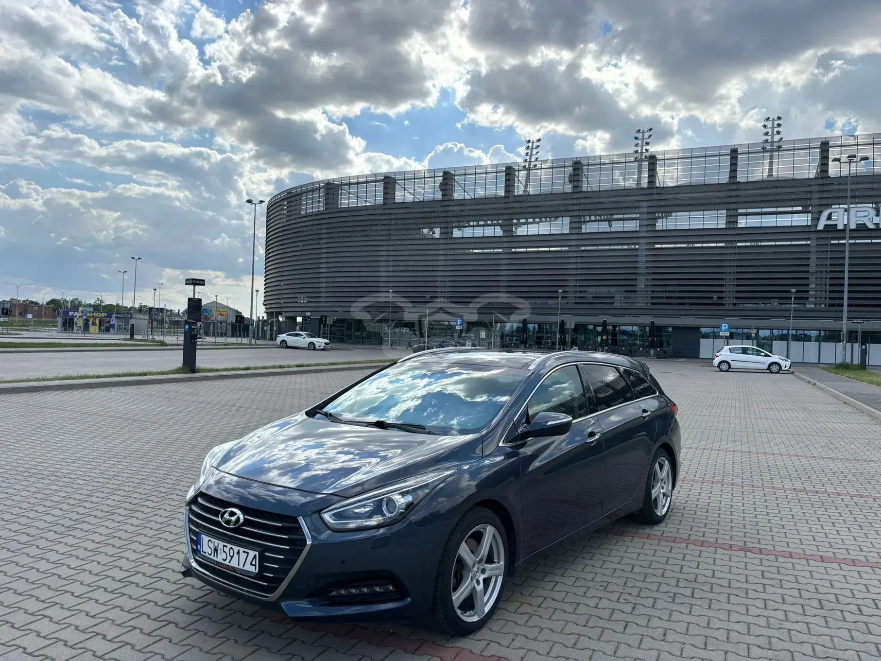 Hyundai i40 Kombi blue 1.7 CRDi DCT Premium 2017