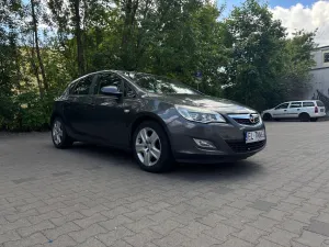 Opel Astra J 1.7 CDTI 2010