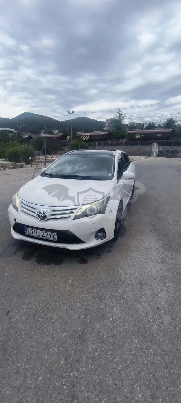 Toyota Avensis III 2.0 Business Edition 2013