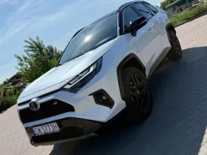 Toyota Rav4 V 2024