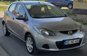 Mazda 2 II 1.3 Independence 2009