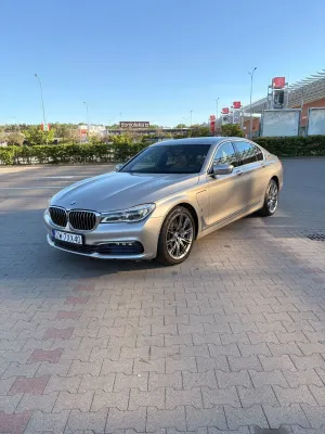 BMW 7 Series G11/12 740i 2016