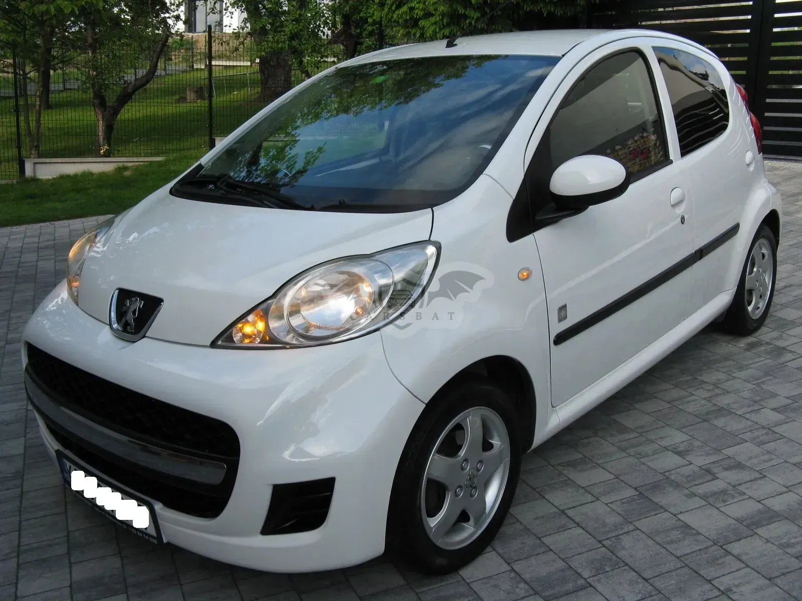 Peugeot 107 1.0 Trendy 2012
