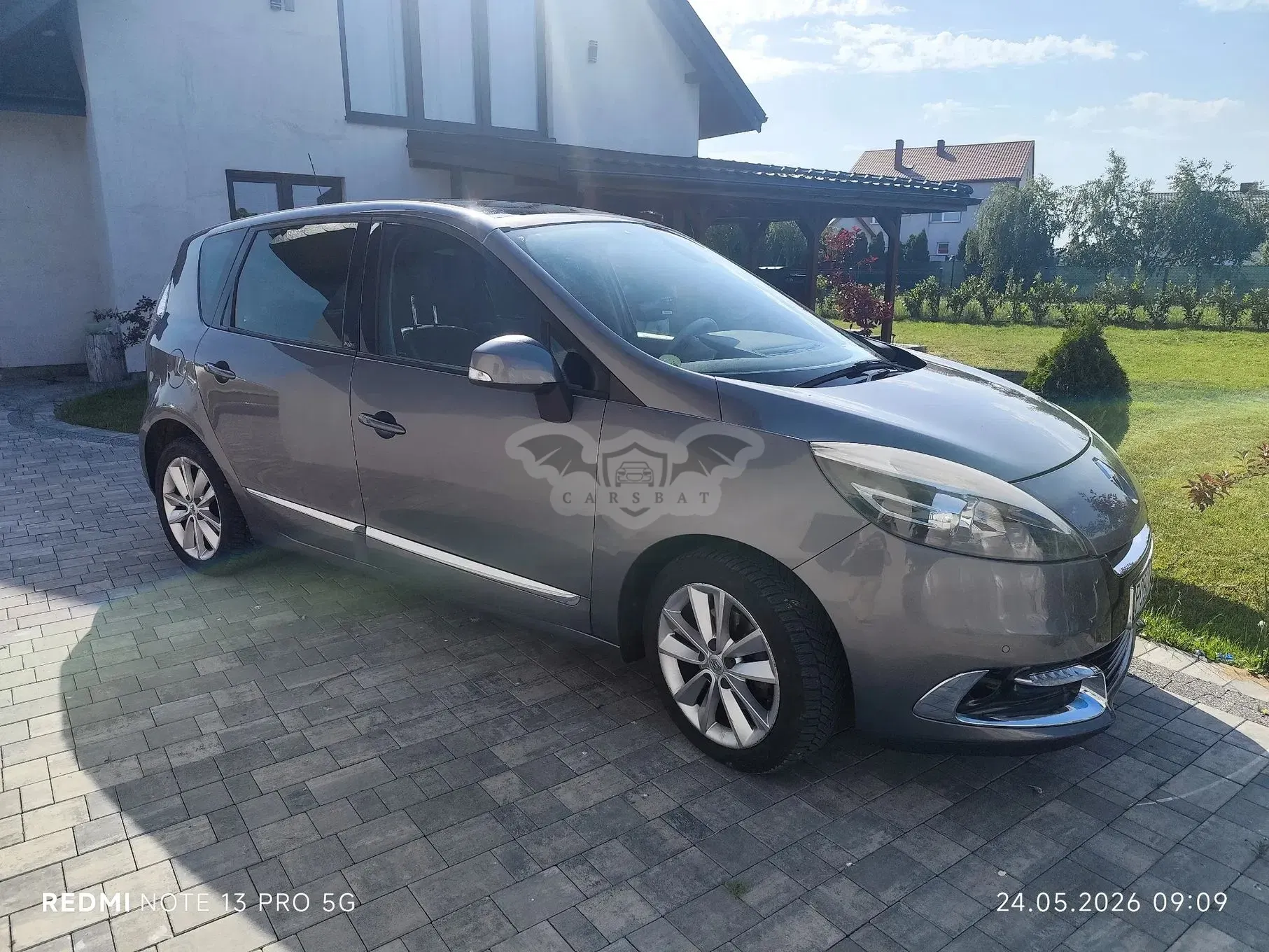 Renault Scenic III dCi 110 EDC Paris 2012