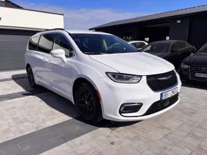Chrysler Pacifica 2022